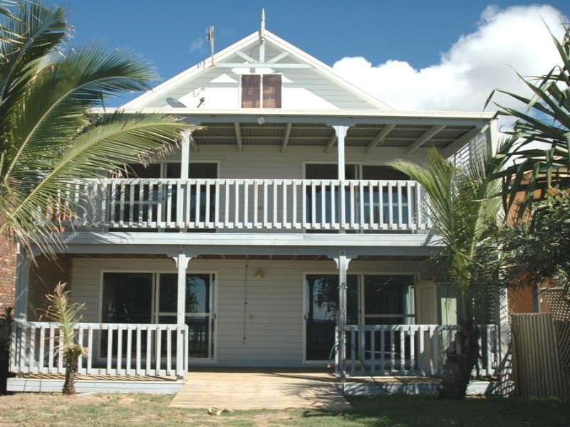 173 Jefferson lane, Palm Beach QLD 4221