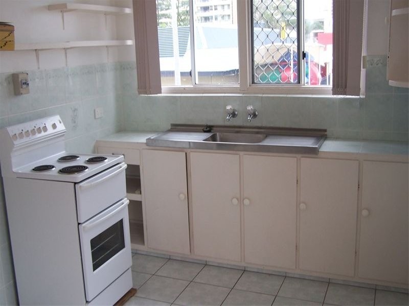 4/1969 Gold Coast Highway, Burleigh Heads QLD 4220