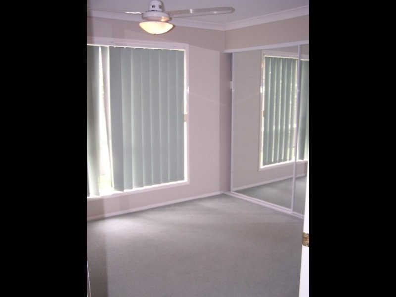 22 Madasin Close, Arundel QLD 4214