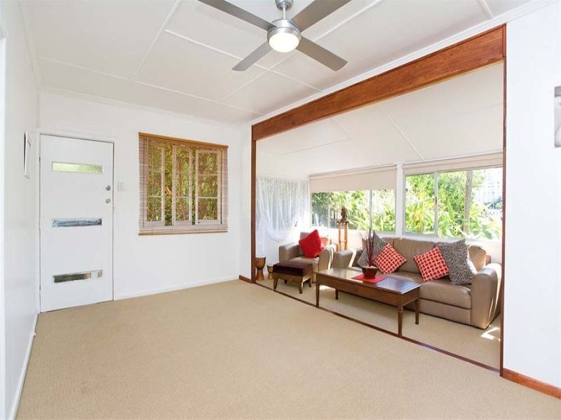 1765 Gold Coast Highway, Burleigh Heads QLD 4220