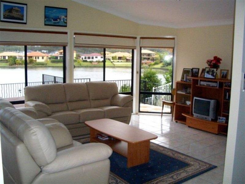 134 Dunlin Drive, Burleigh Waters QLD 4220