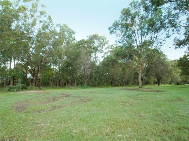 4 Marla Way, Carrara QLD 4211