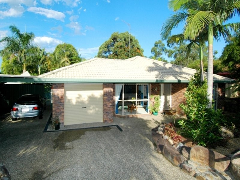 4 Marla Way, Carrara QLD 4211