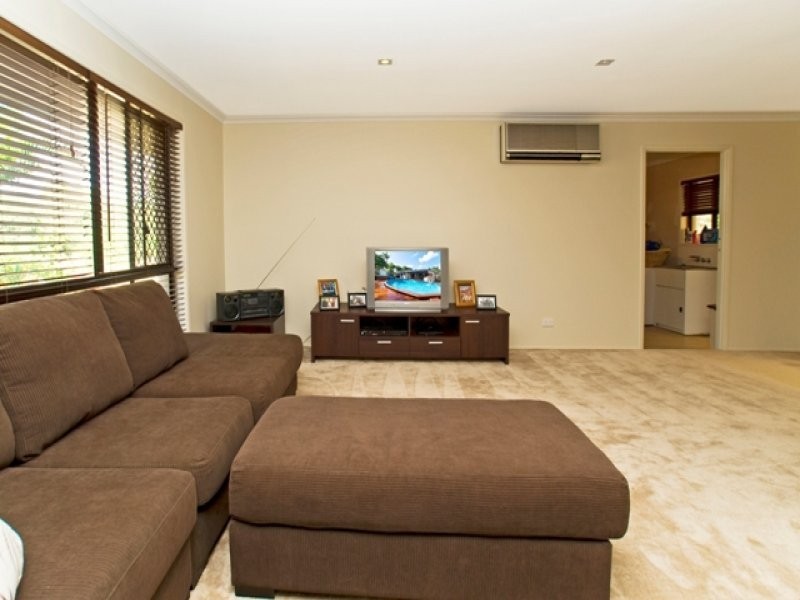 9 Saraji Street, Worongary QLD 4213