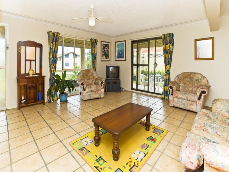 4 Barrine Drive, Worongary QLD 4213