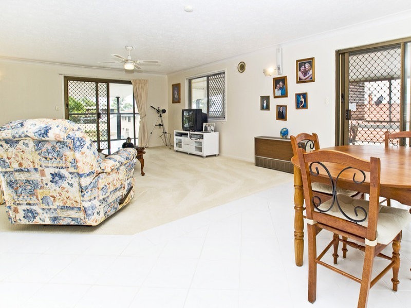 4 Barrine Drive, Worongary QLD 4213