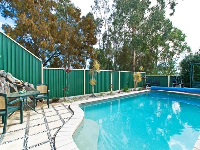 2 Lytham Court, Highland Park QLD 4211