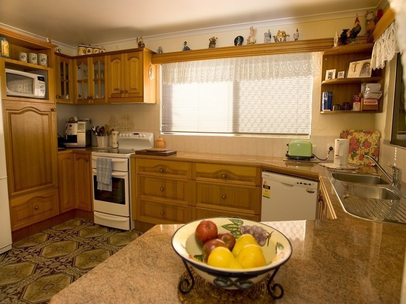 6 Margit Crescent, Sunrise Beach QLD 4567