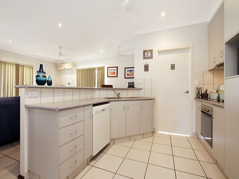 15 Wood Crescent, Rosebery NT 0832