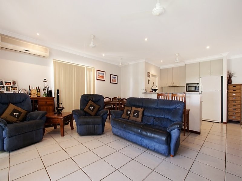 15 Wood Crescent, Rosebery NT 0832