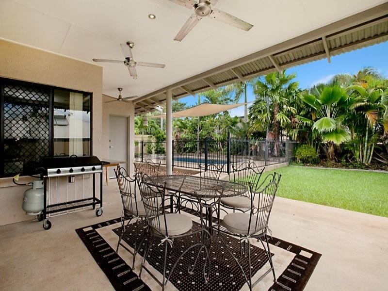 6 Bowrey Crescent, Farrar NT 0830