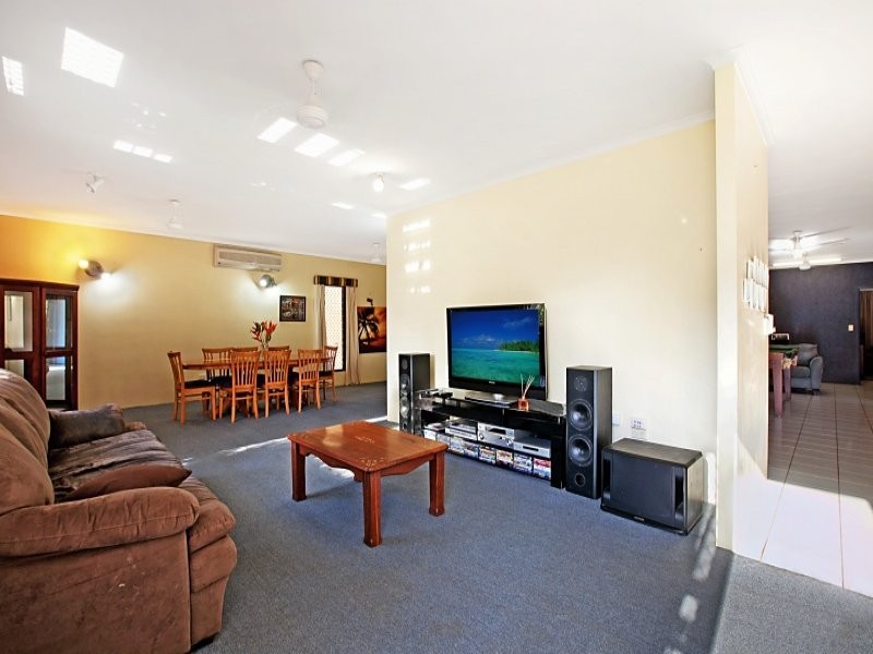 21 Sibbald  Crescent, Woodroffe NT 0830