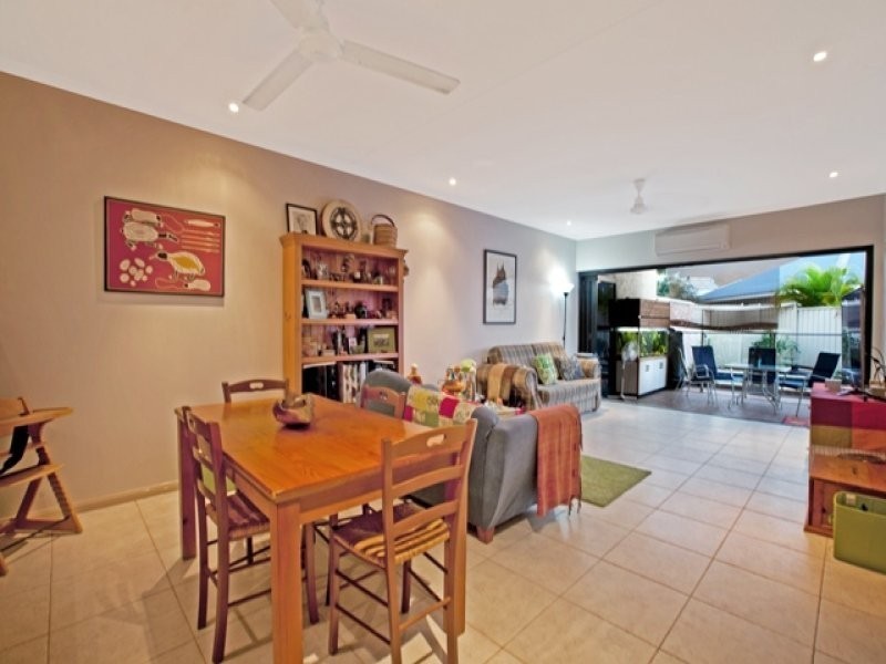 2/16 Mirrakma Crescent, Lyons NT 0810