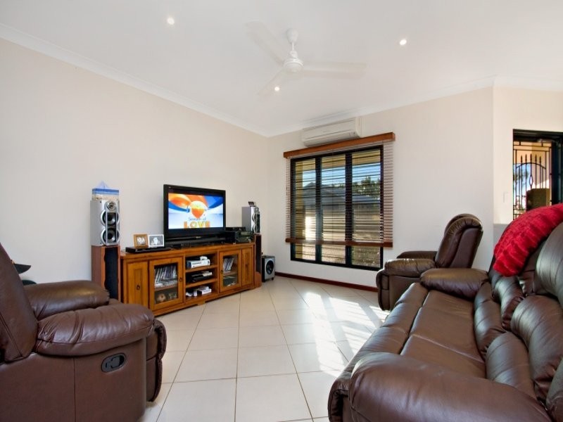 22 Yirra Crescent, Rosebery NT 0832