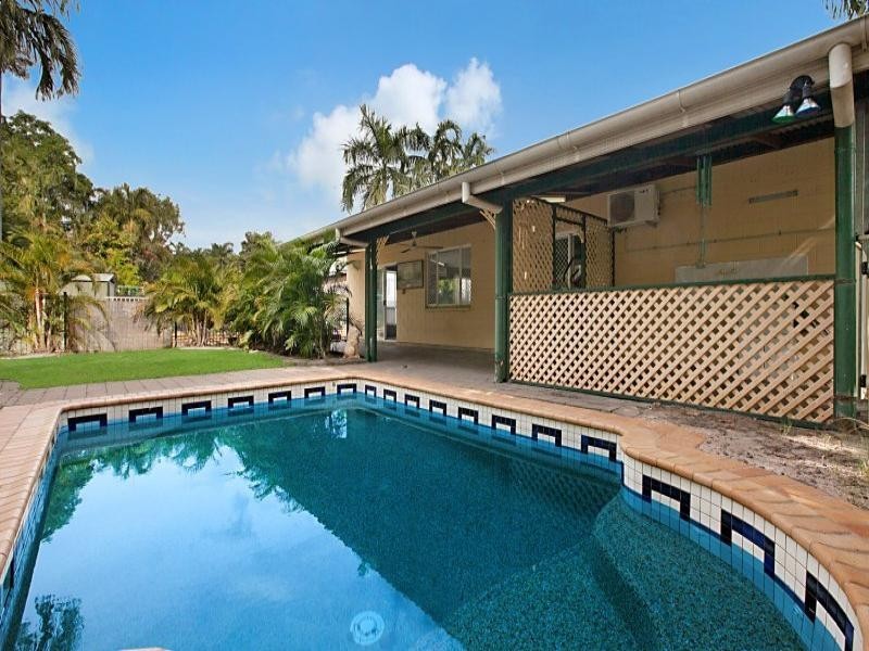 4 Buckland Court, Moulden NT 0830