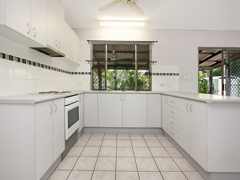 4 Buckland Court, Moulden NT 0830