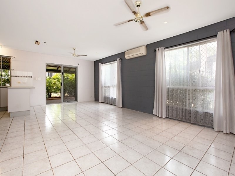 4 Buckland Court, Moulden NT 0830