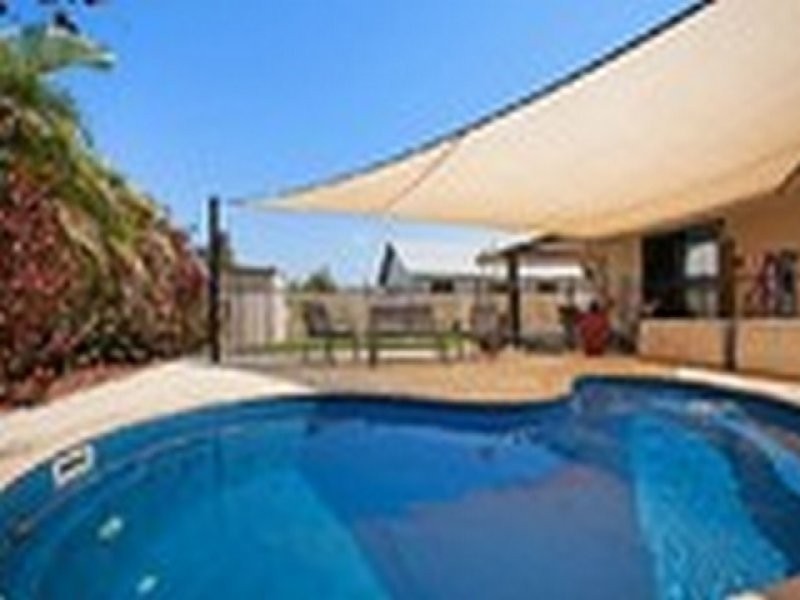 15 Wood Crescent, Rosebery NT 0832