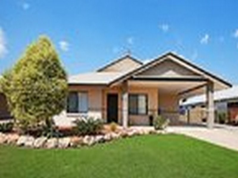 15 Wood Crescent, Rosebery NT 0832