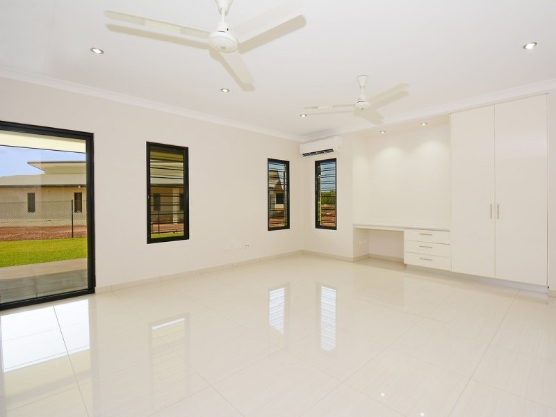 16 Hodge Street, Johnston NT 0832