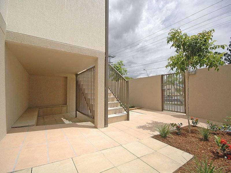 2 150 Stafford Road, Gordon Park QLD 4031