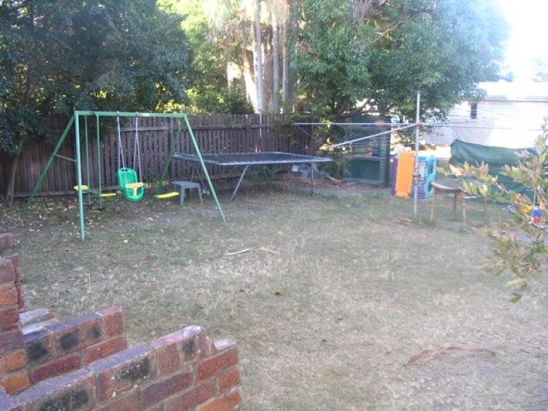 8 Hinkler Street, Kedron QLD 4031