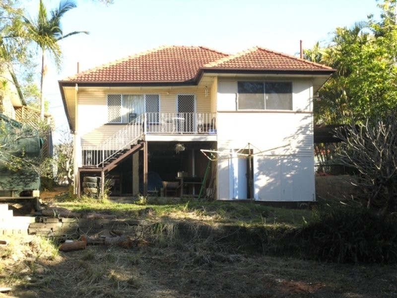 42 Fourteenth Avenue, Kedron QLD 4031