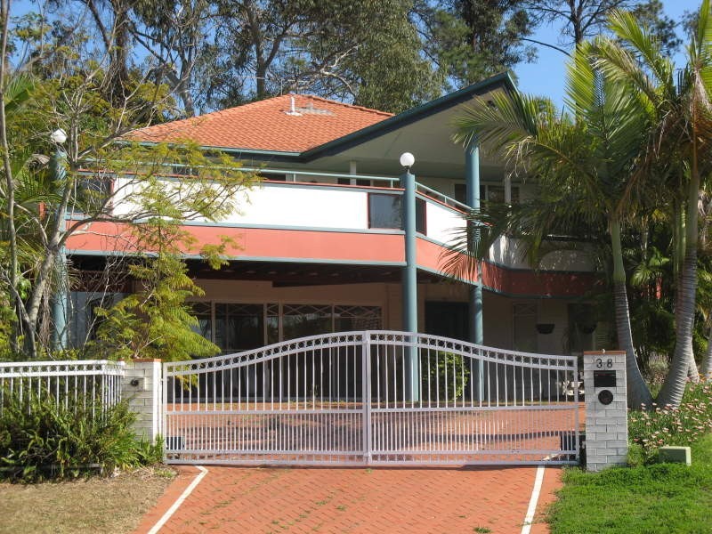 38 Deerdale Street, Stafford Heights QLD 4053