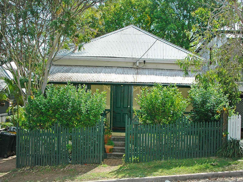 10 Ella Street, Red Hill QLD 4059