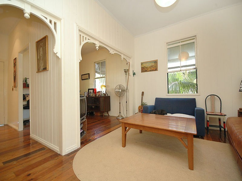 10 Ella Street, Red Hill QLD 4059