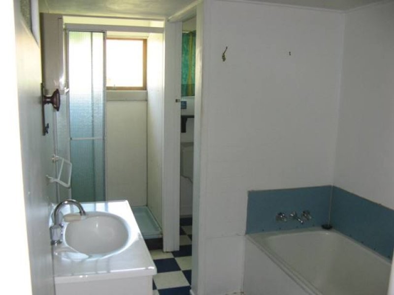 12 Dorrigo Street, Stafford Heights QLD 4053