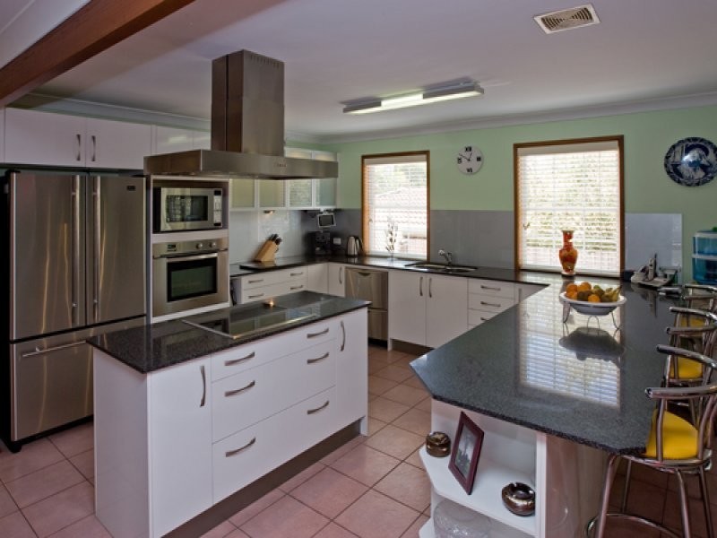 16 Grenadier Court, Runcorn QLD 4113