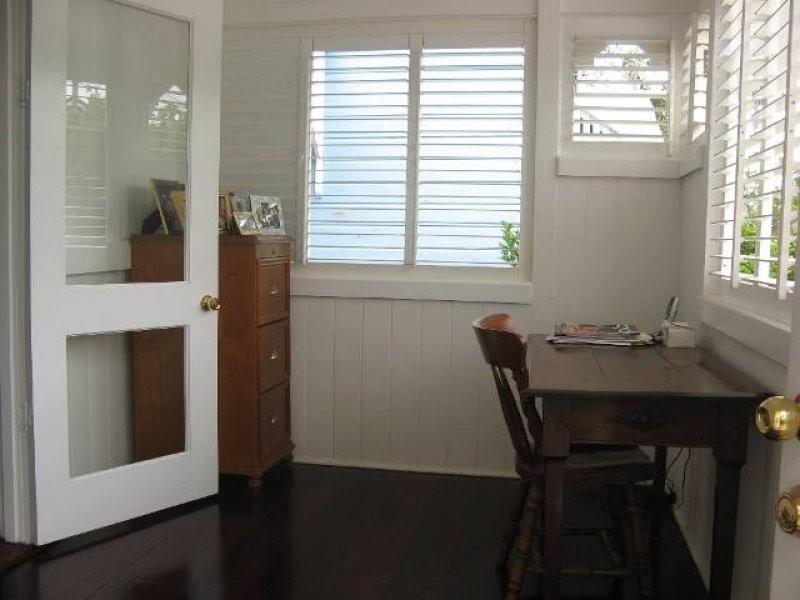 6 Jimbour Street, Wooloowin QLD 4030