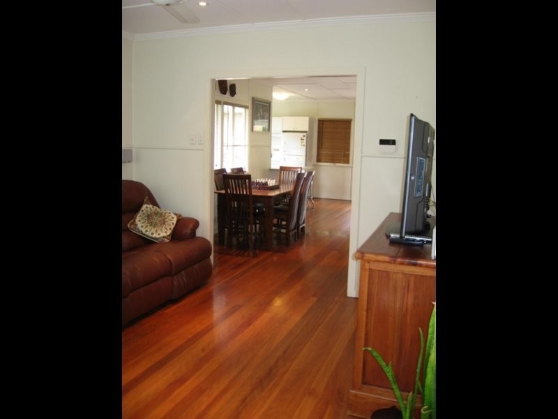 234 Kitchener Road, Stafford Heights QLD 4053