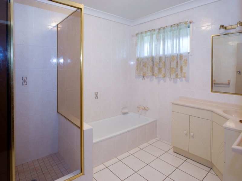 18 Craigslea Street, Chermside West QLD 4032