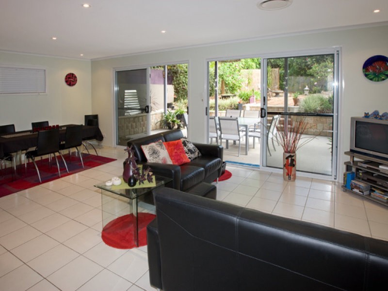 13 McIntyre Street, Wooloowin QLD 4030