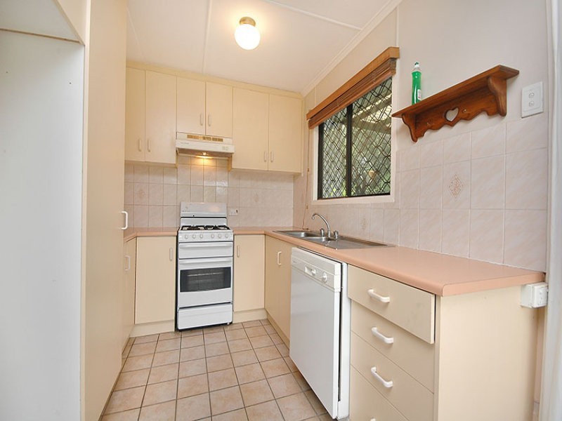 62 Falkirk Street, Stafford Heights QLD 4053