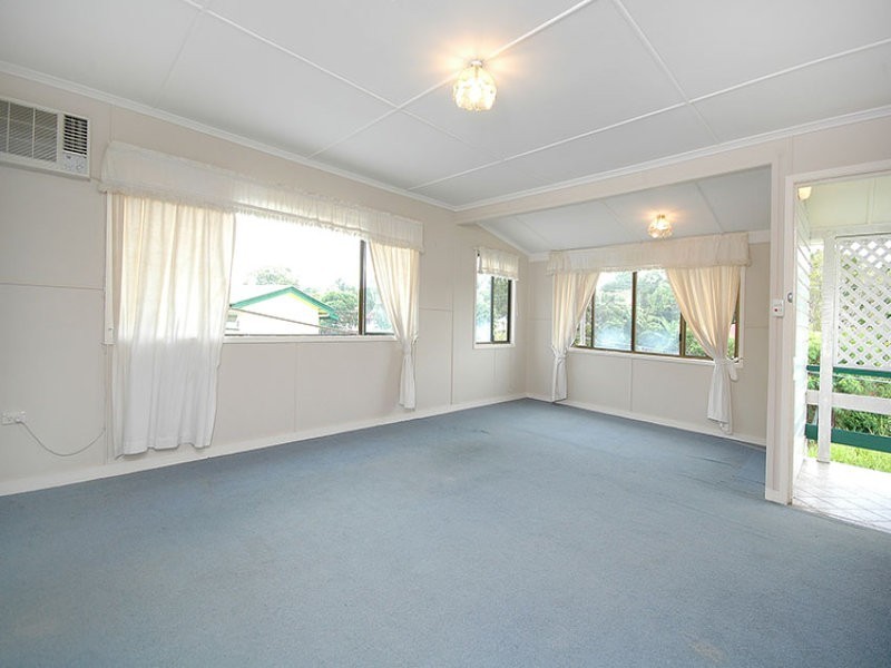 62 Falkirk Street, Stafford Heights QLD 4053