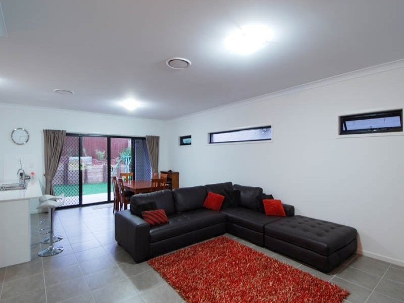 15 Tathra Street, Stafford QLD 4053