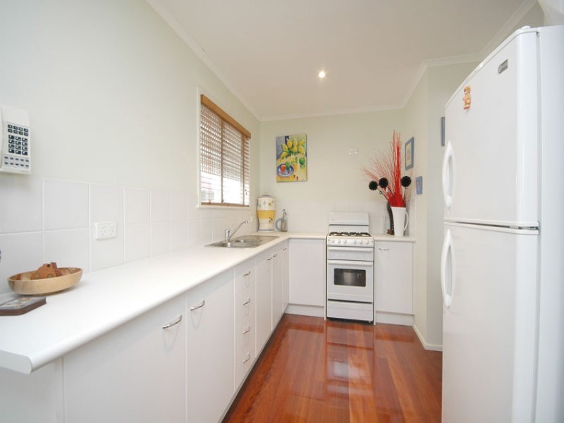 13 McIntyre Street, Wooloowin QLD 4030