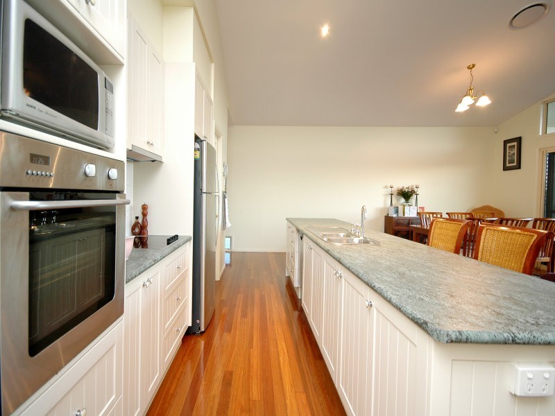 24 Merehaye Street, Wooloowin QLD 4030
