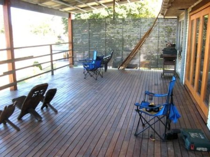 10 Wilgarning Street, Stafford Heights QLD 4053