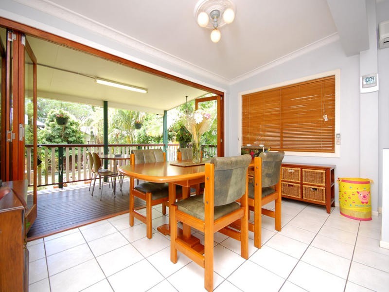 98 Swan Street, Gordon Park QLD 4031