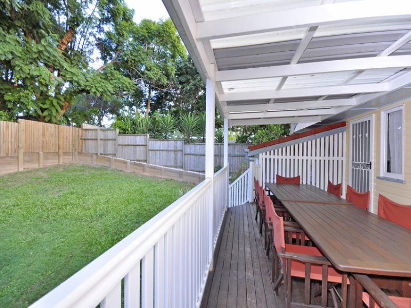 45 Farrant Street, Stafford Heights QLD 4053