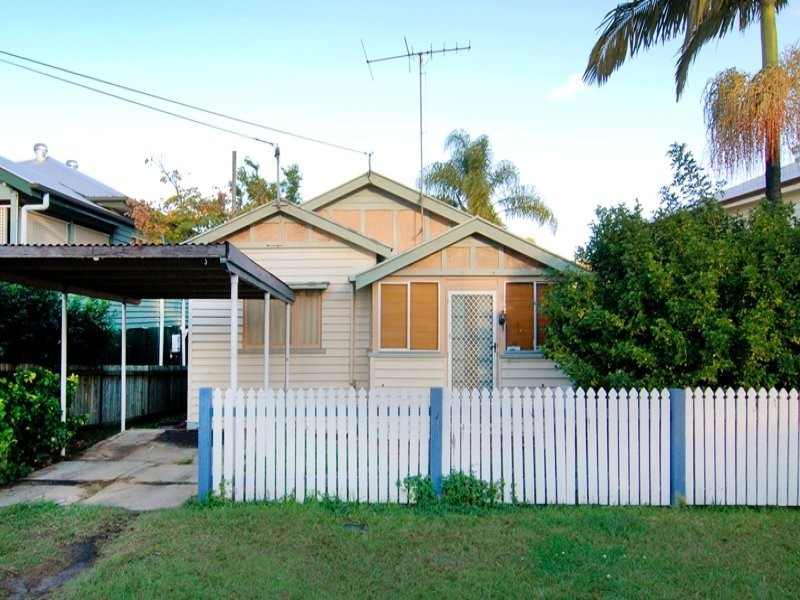 11 Ramsay Street, Kedron QLD 4031