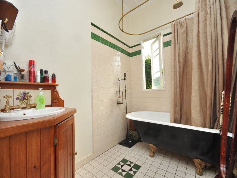 15 Montrose Street, Gordon Park QLD 4031