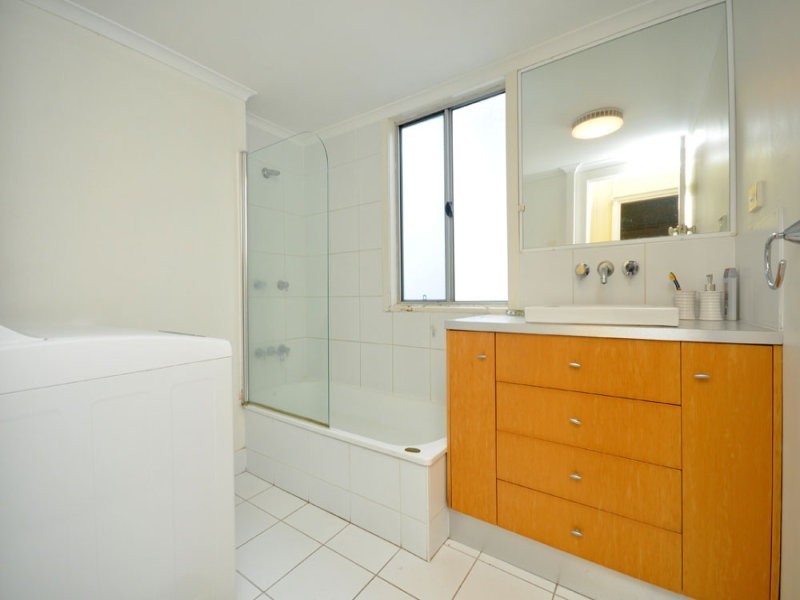 74 Gordon Street, Gordon Park QLD 4031