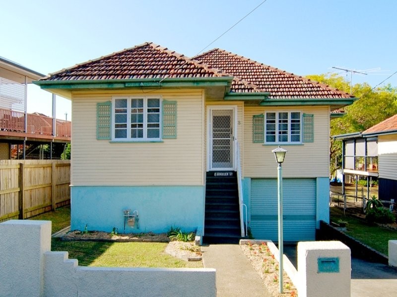 8 Hinkler Street, Kedron QLD 4031