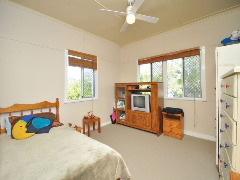 12 Namoi Street, Stafford QLD 4053