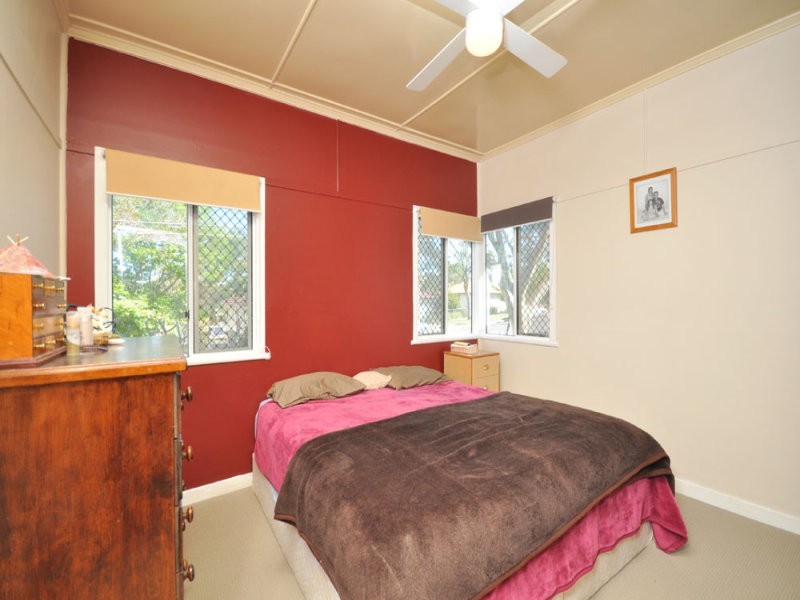 12 Namoi Street, Stafford QLD 4053